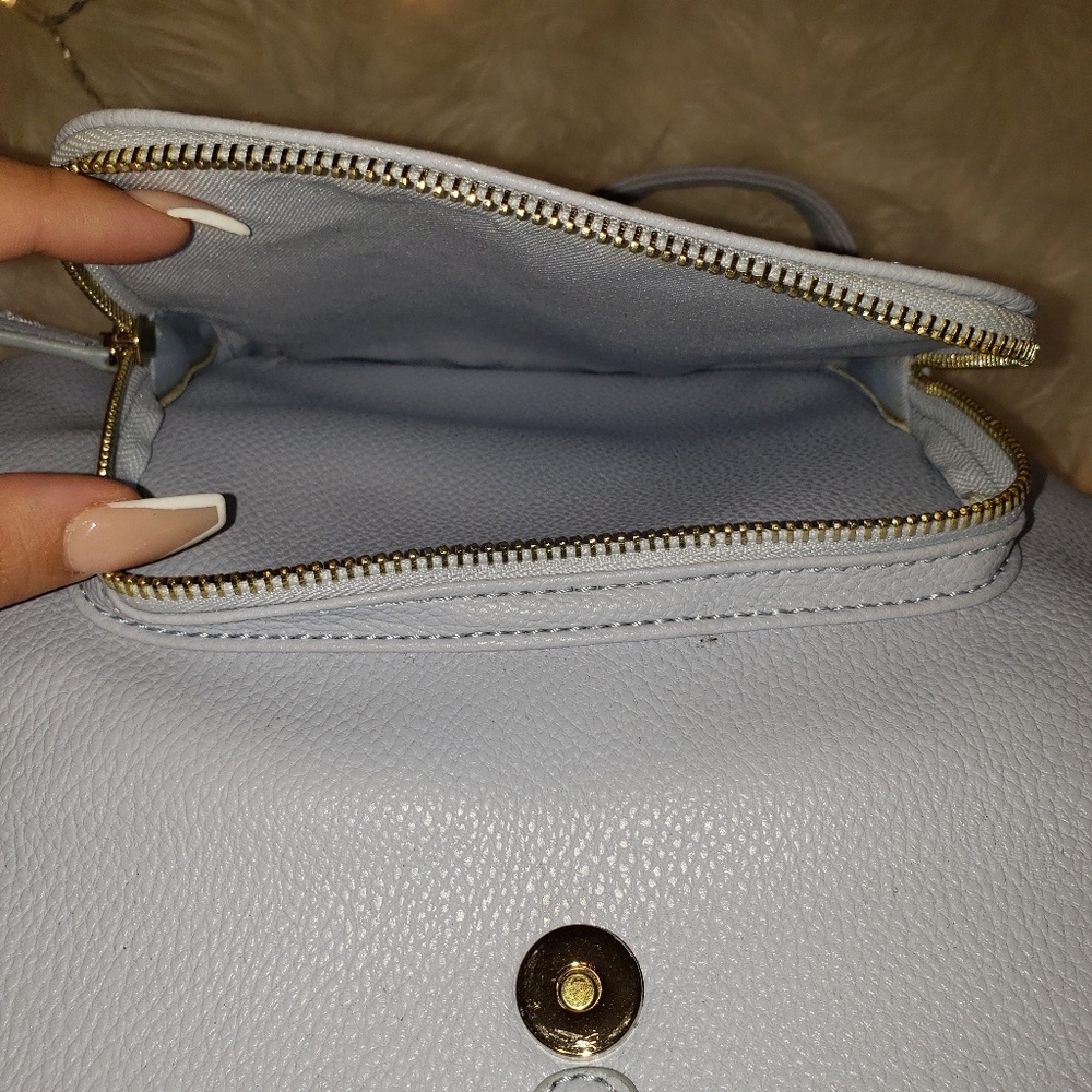 Backpack - Picture 6 of 8